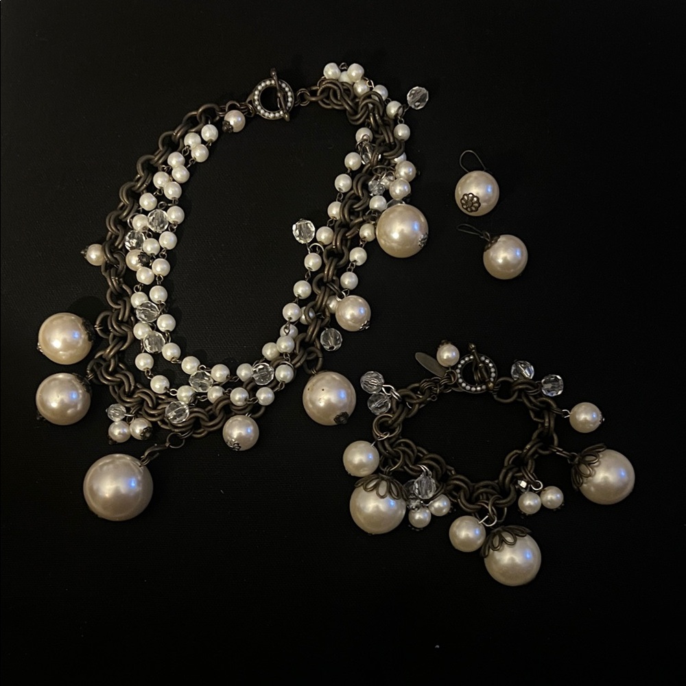 Plunder Pearl and Crystal Necklace Set